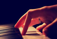 奥运铅球冠军巩立姣：我爸让我偷点懒 我说我要拿冠军央视体育.